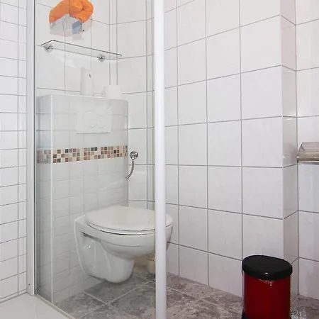 Einladende Am Achterwasser In *